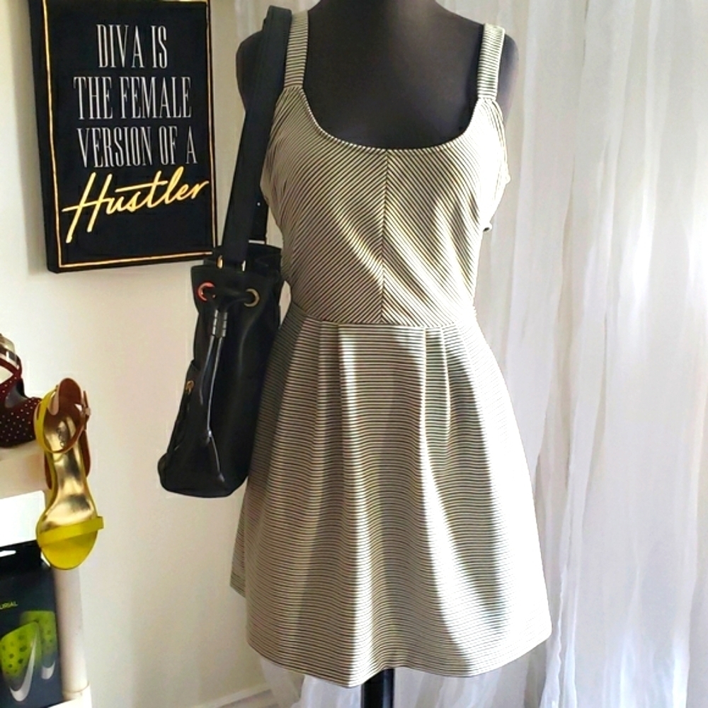 Arden B. Grey and black dress size Medium